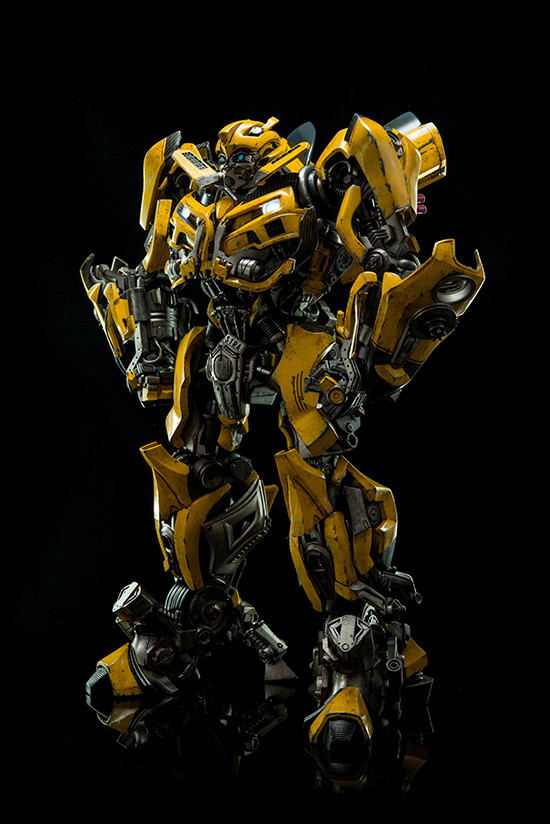 Transformers Dark of the Moon: Bumblebee image 3