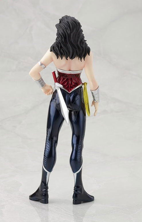 ARTFX+ DC Comics New 52 1/10 Scale Pre-Painted Figure: Wonder Woman (Re-run) image 5