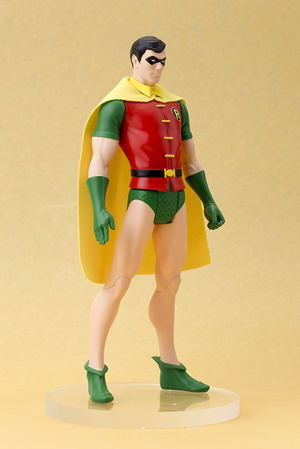 ARTFX+ DC Universe Super Powers Classics 1/10 Scale Pre-Painted Figure: Robin_