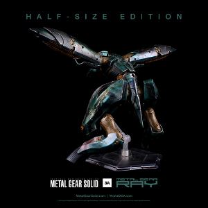 Metal Gear Solid: Metal Gear Ray Half Size Edition