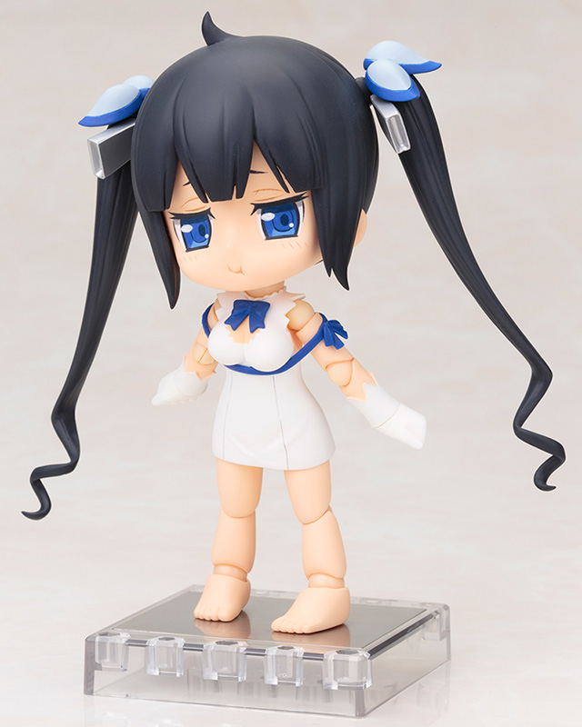 Cu-poche Is It Wrong to Try to Pick Up Girls in a Dungeon?: Hestia image 6
