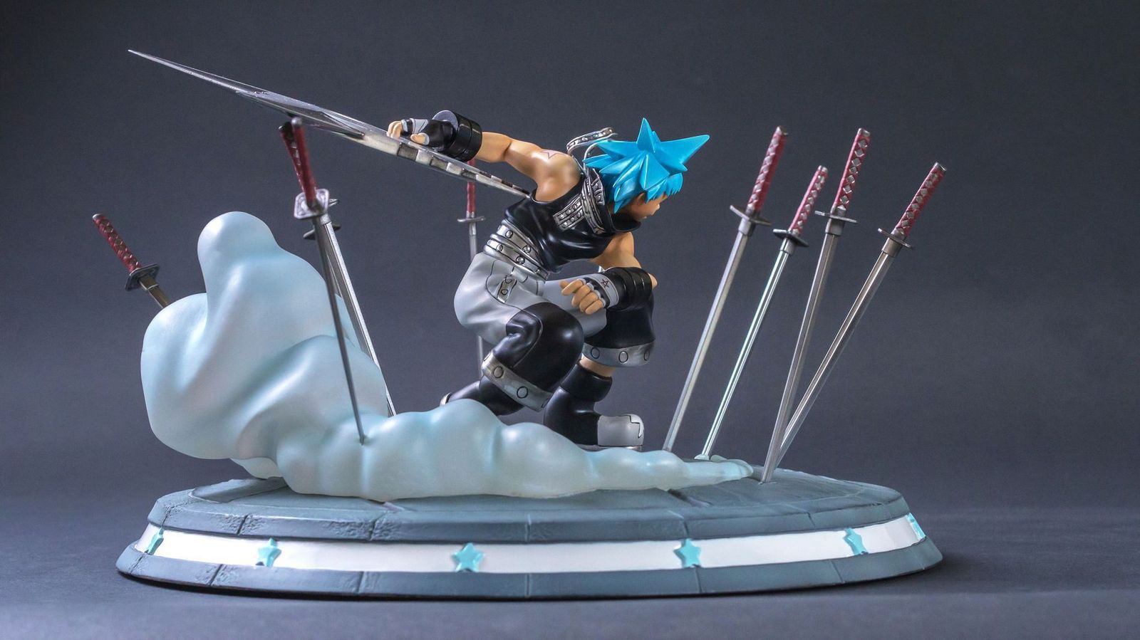 Soul Eater High Quality Statue: Black Star Counter Strikes