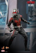Ant-Man 1/6 Scale Collectible Figure thumbnail 4