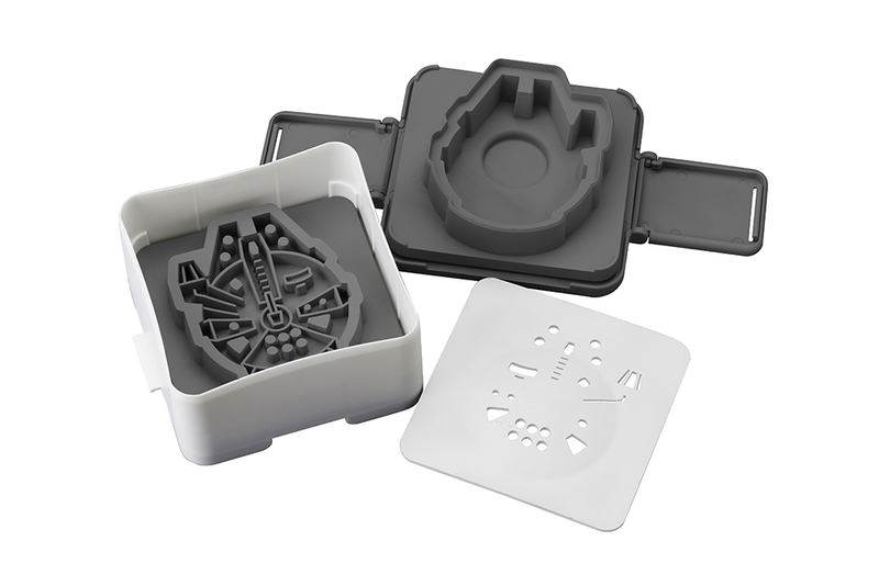 Star Wars Pouch Sandwich Shaper: Millennium Falcon image 1