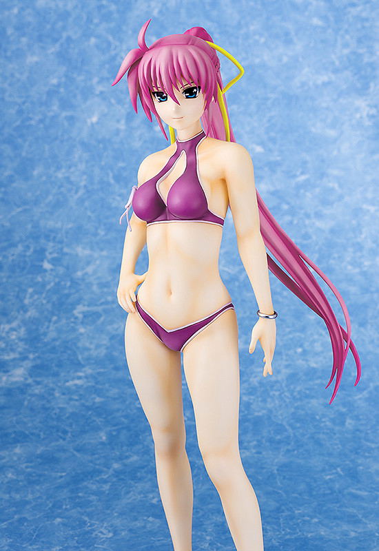 Magical Girl Lyrical Nanoha The Movie 2nd A's 1/4 Scale Pre-Painted Figure: Signum Swimsuit Ver. image 6