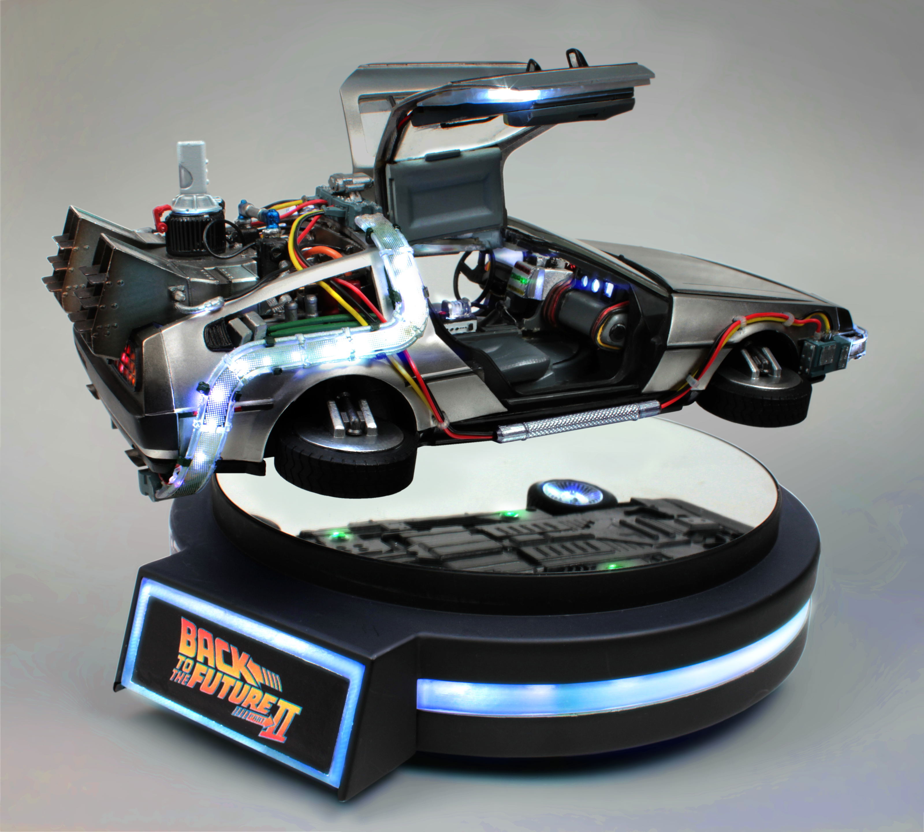 Back to the Future Part II 1/20 Scale Figure: Magnetic Floating