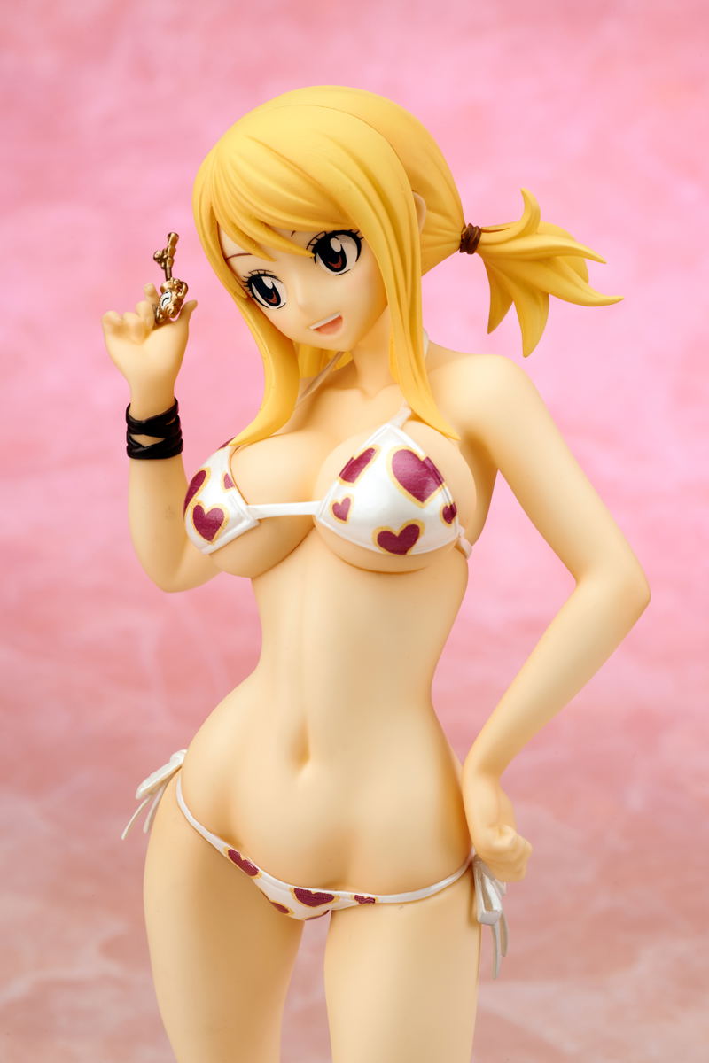 Fairy Tail 1/7 Scale Pre-Painted PVC Figure: Lucy Heartfilia image 3