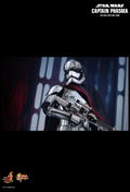 Star Wars The Force Awakens 1/6 Scale Collectible Figure: Captain Phasma thumbnail 11