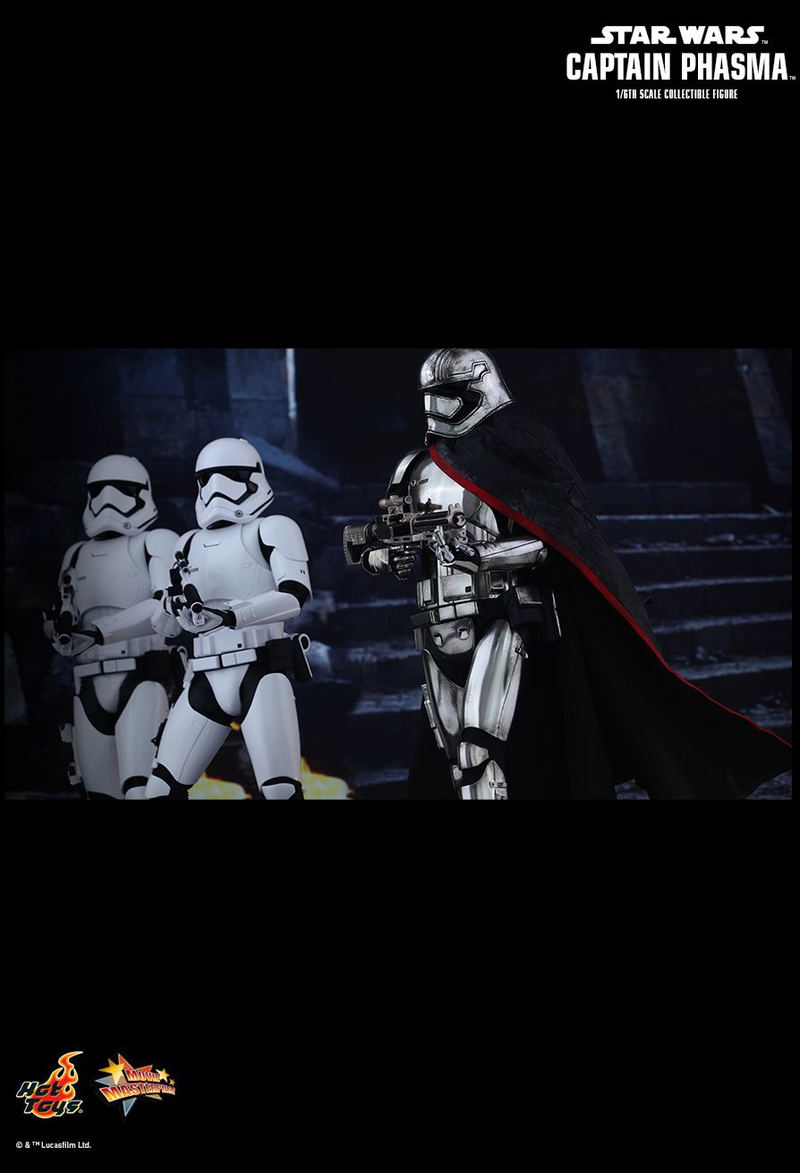 Star Wars The Force Awakens 1/6 Scale Collectible Figure: Captain Phasma image 16
