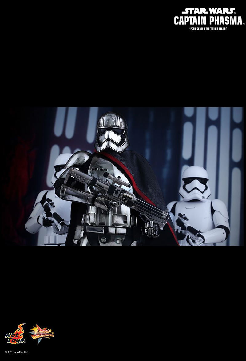 Star Wars The Force Awakens 1/6 Scale Collectible Figure: Captain Phasma image 17