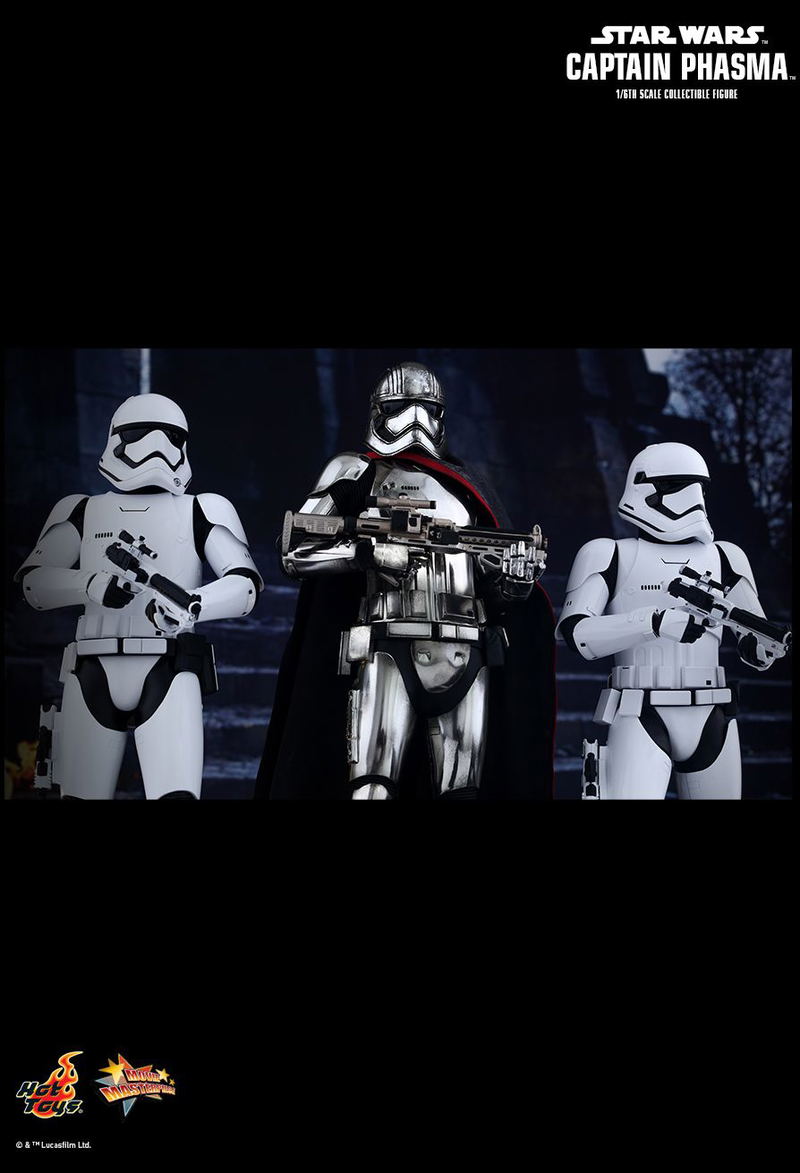 Star Wars The Force Awakens 1/6 Scale Collectible Figure: Captain Phasma image 18