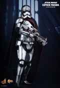 Star Wars The Force Awakens 1/6 Scale Collectible Figure: Captain Phasma thumbnail 4
