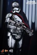 Star Wars The Force Awakens 1/6 Scale Collectible Figure: Captain Phasma thumbnail 7