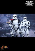 Star Wars The Force Awakens 1/6 Scale Collectible Figure: First Order Stormtrooper Officer and First Order Stormtrooper thumbnail 3