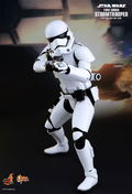 Star Wars The Force Awakens 1/6 Scale Collectible Figure: First Order Stormtrooper Officer and First Order Stormtrooper thumbnail 10
