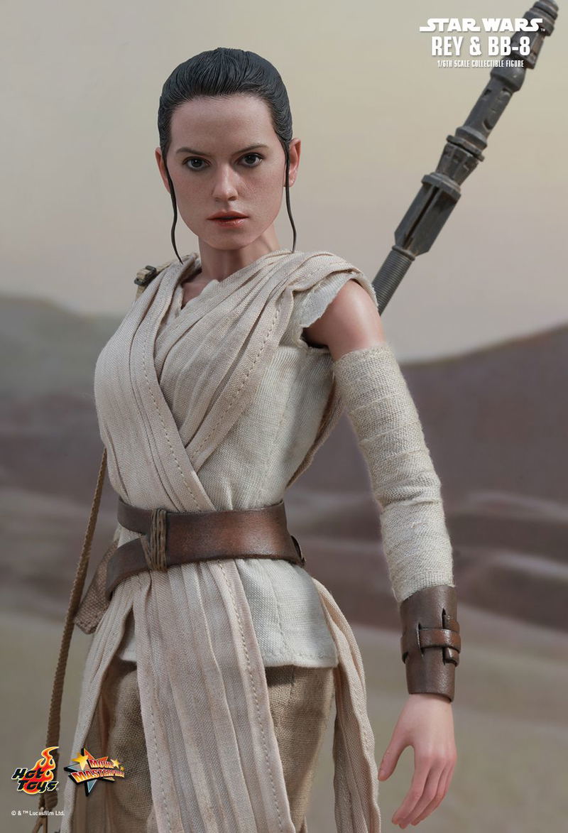 Star Wars The Force Awakens 1/6 Scale Collectible Set: Rey and BB-8 image 12