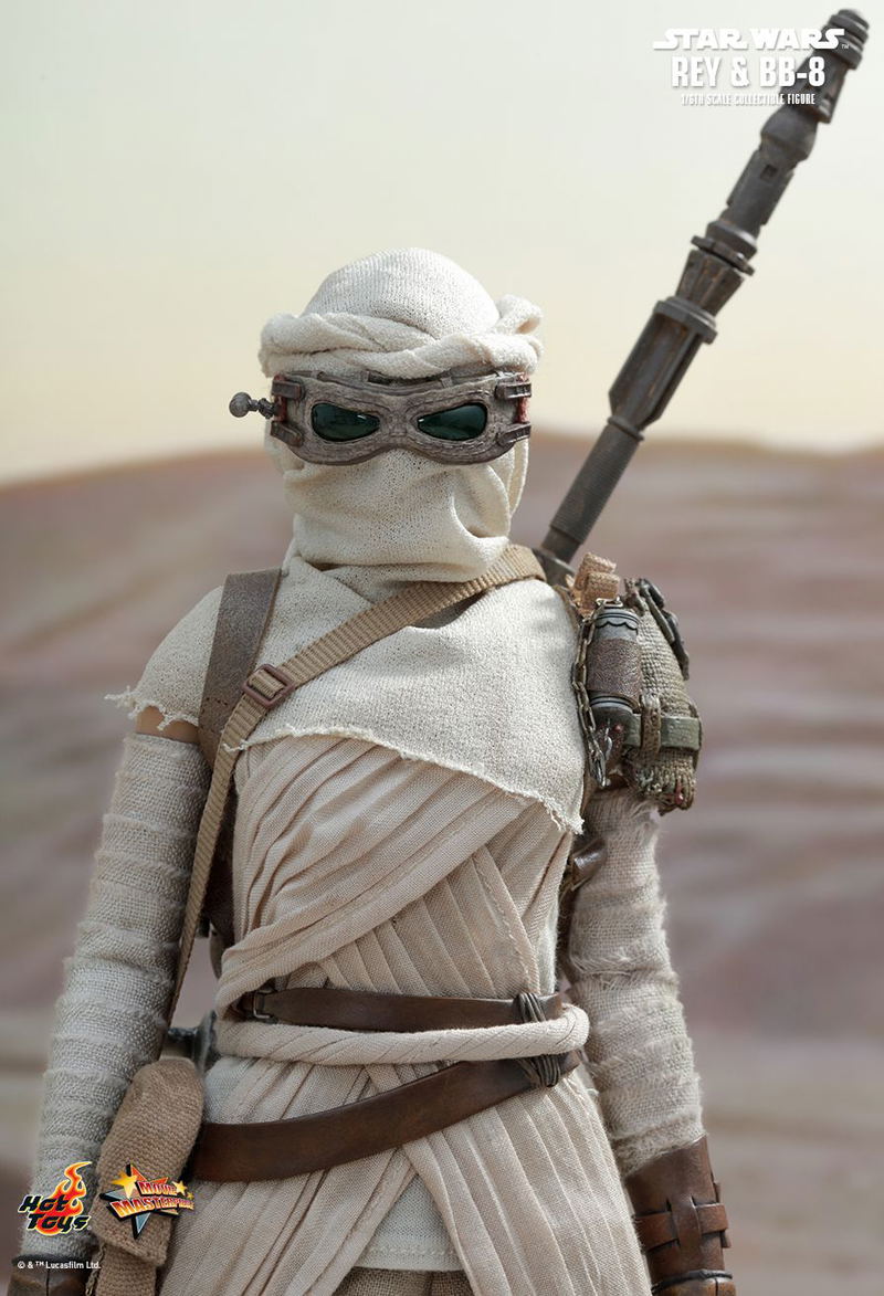 Star Wars The Force Awakens 1/6 Scale Collectible Set: Rey and BB-8 image 13