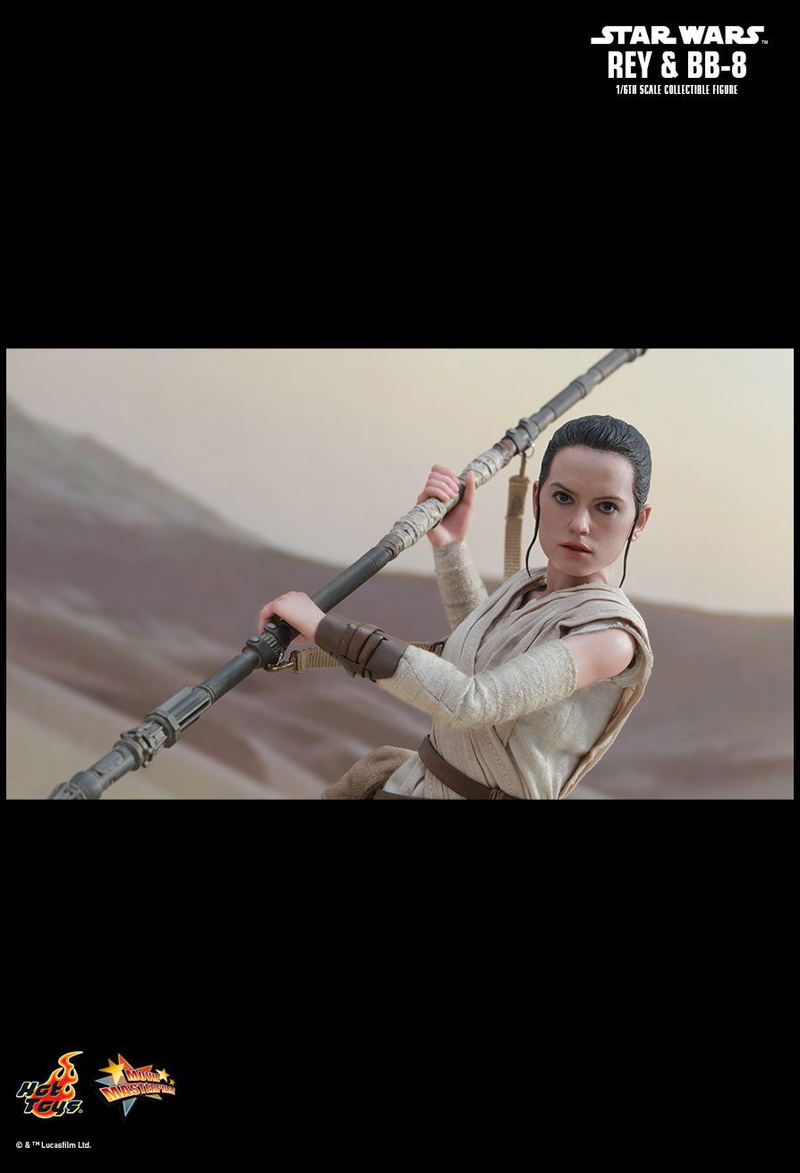 Star Wars The Force Awakens 1/6 Scale Collectible Set: Rey and BB-8 image 14
