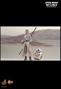 Star Wars The Force Awakens 1/6 Scale Collectible Set: Rey and BB-8 thumbnail 16
