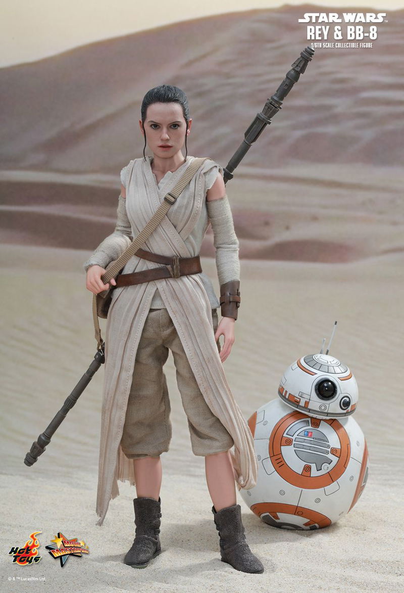 Star Wars The Force Awakens 1/6 Scale Collectible Set: Rey and BB-8 image 3