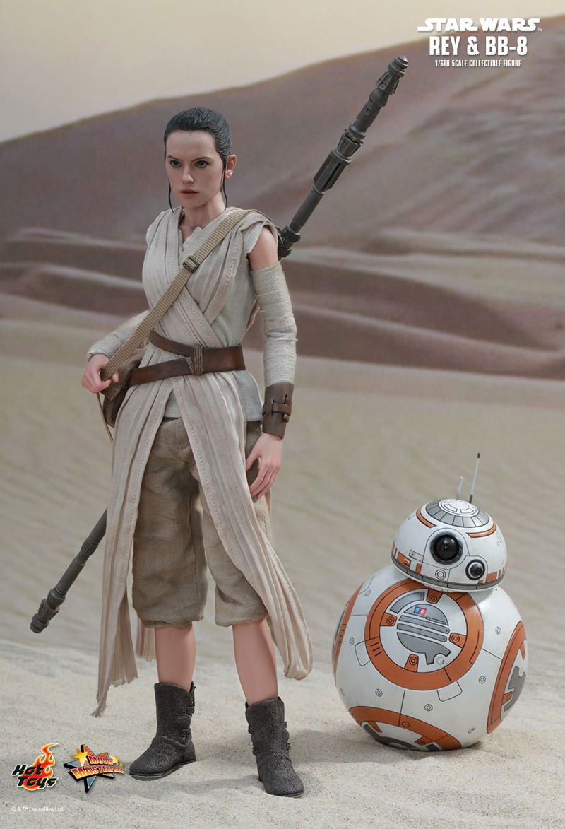 Star Wars The Force Awakens 1/6 Scale Collectible Set: Rey and BB-8 image 4