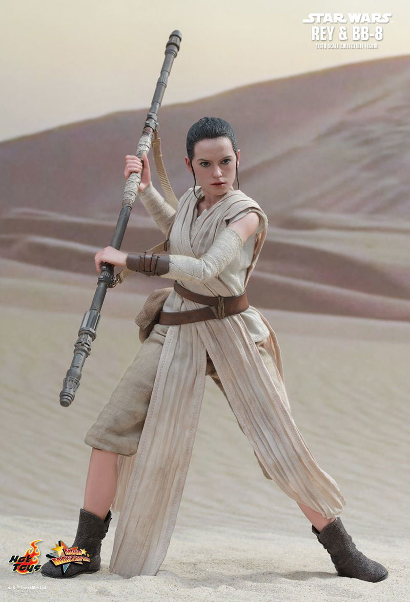 Star Wars The Force Awakens 1/6 Scale Collectible Set: Rey and BB-8 image 7