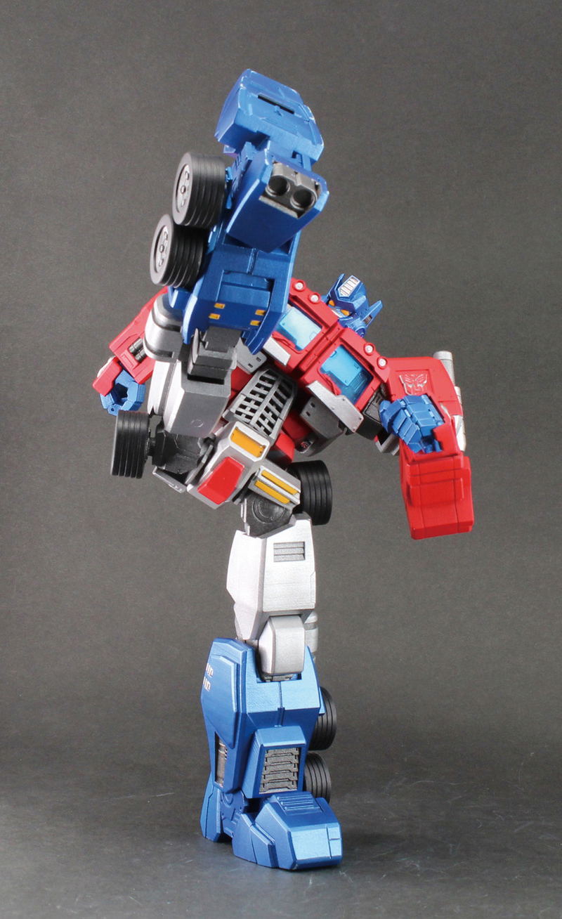 Hero of Steel Transformers: Convoy image 15