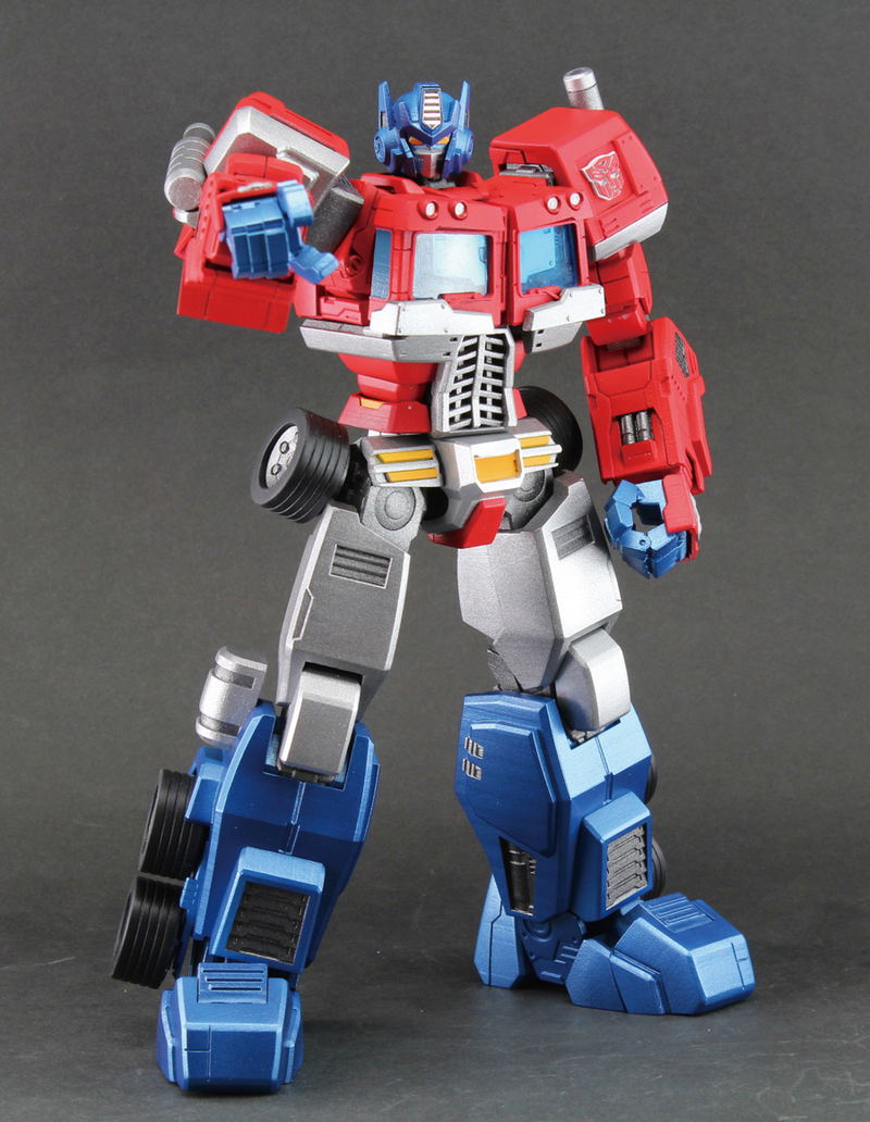 Hero of Steel Transformers: Convoy image 3