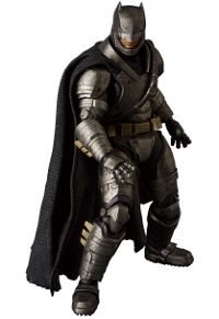 Mafex Batman v Superman Dawn of Justice: Armored Batman