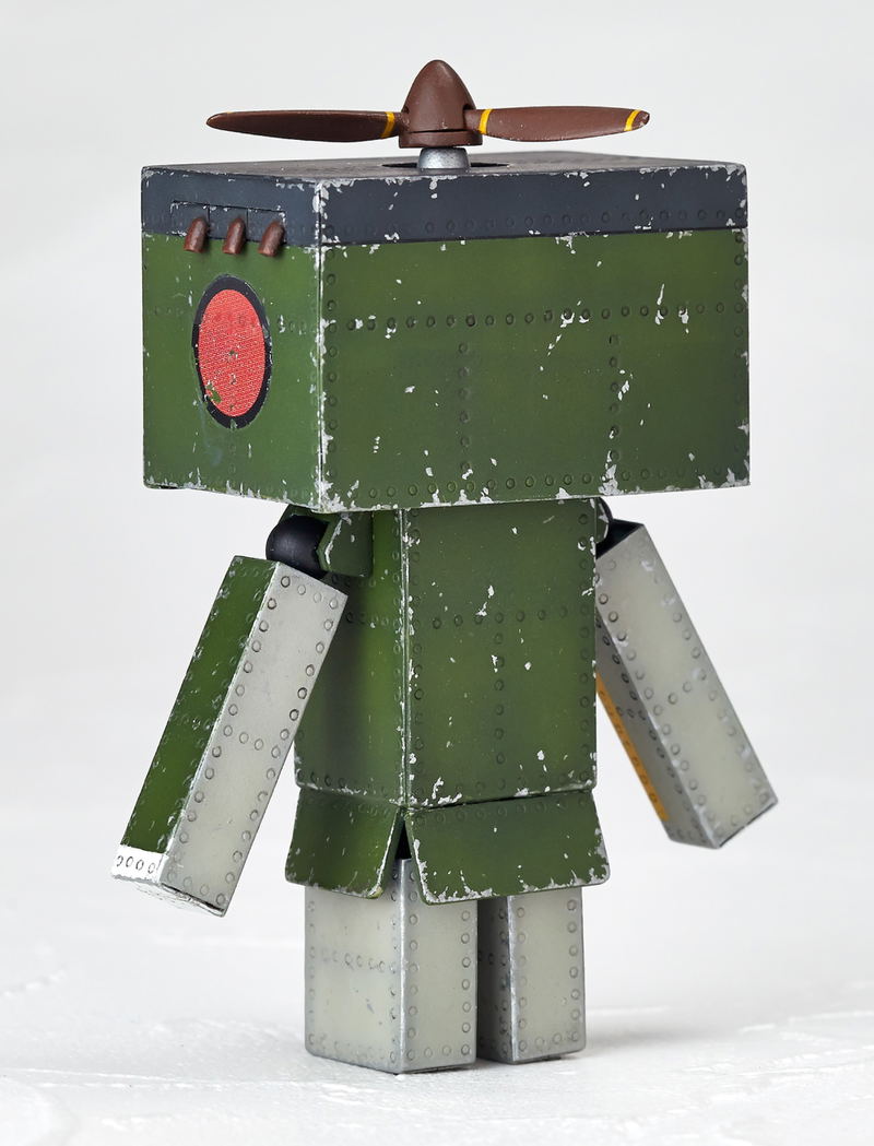 Revoltech Yotsuba&!: Danboard Mini Zero Fighter Model 52 Ver. image 9