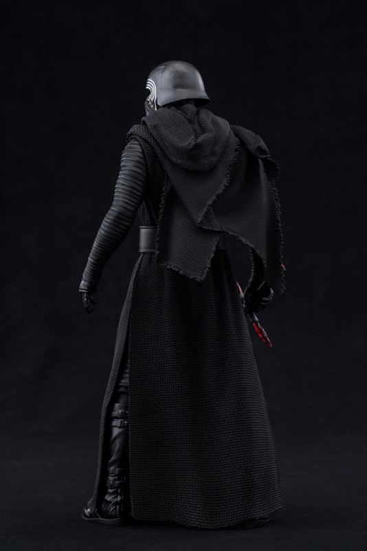 ARTFX+ Star Wars Episode VII The Force Awakens 1/10 Scale Pre-Painted Figure: Kylo Ren image 15