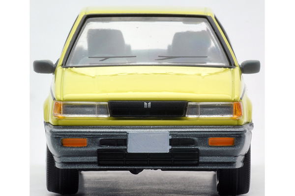 Tomica Limited Vintage NEO 1/64 Scale Model: TLV-N125b Isuzu