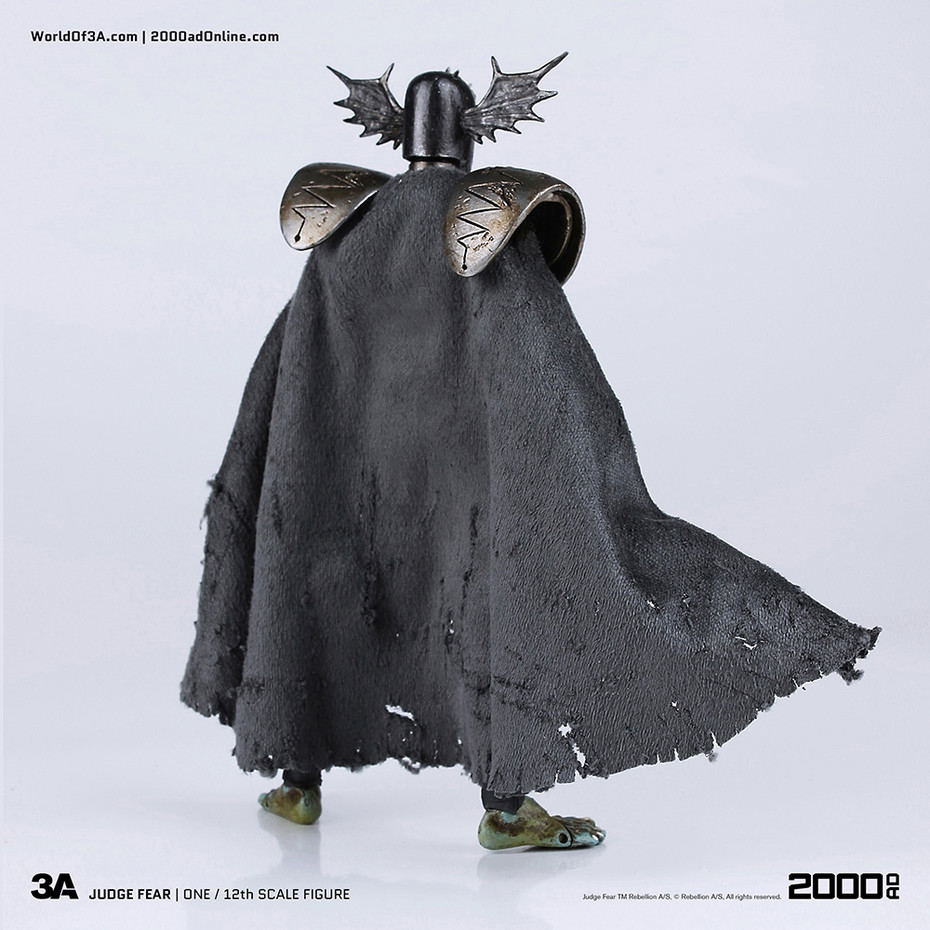 2000 AD 1/12 Scale Action Figure: Judge Fear