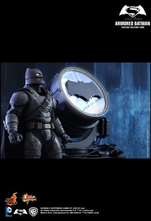 Batman v Superman Dawn of Justice 1/6 Scale Collectible Figure: Armored Batman_