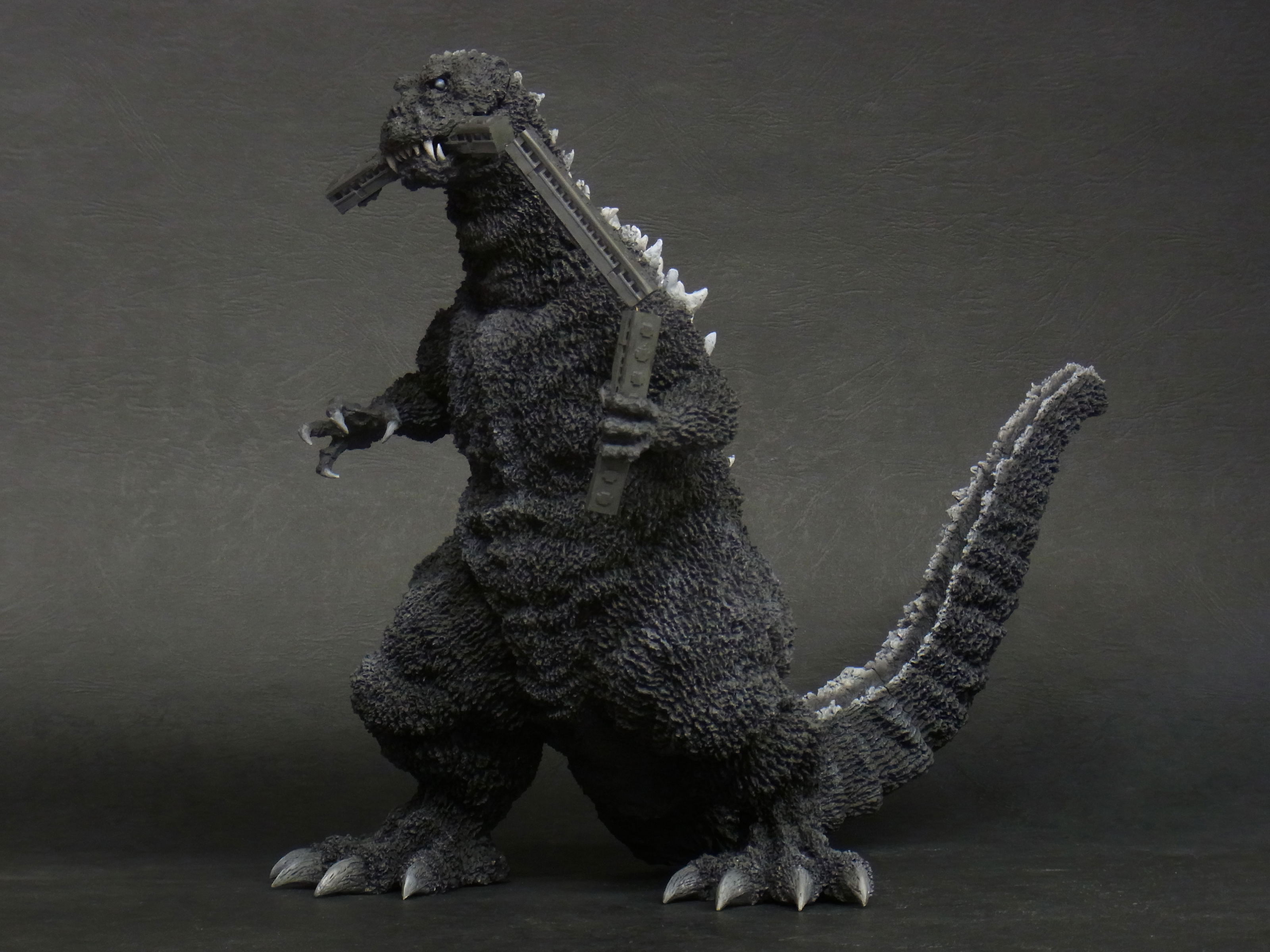 Toho 30cm Series Godzilla: Godzilla 1954 First Godzilla Train