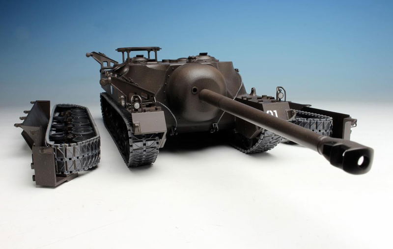 Girls und Panzer der Film 1/35 Scale Model Kit: T28 Super Heavy Tank University Student Selection Team image 8