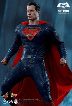 Batman v Superman Dawn of Justice 1/6 Scale Collectible Figure: Superman