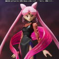 S.H.Figuarts Bishoujo Senshi Sailor Moon: Black Lady thumbnail 8
