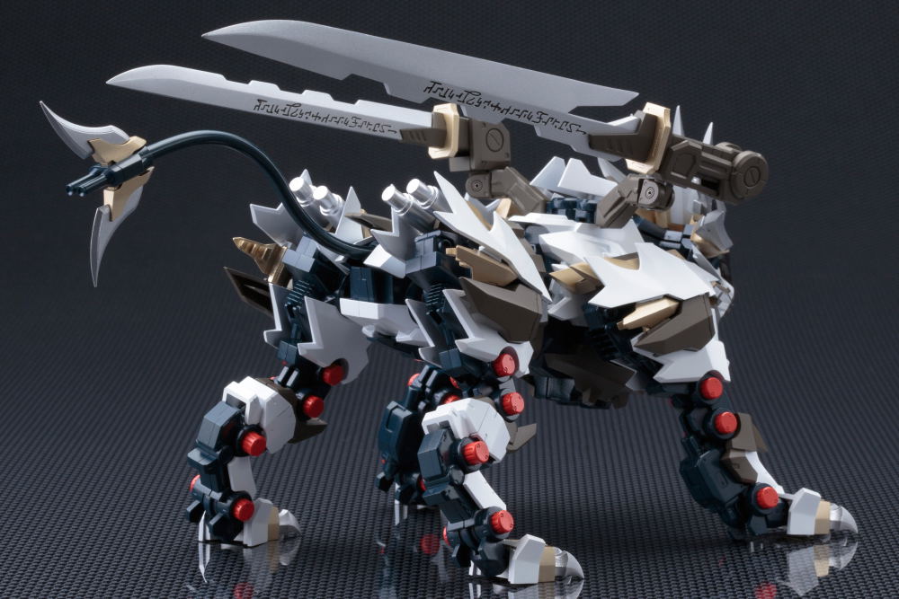 Zoids 1/100 Scale Action Figure: ZA Mugen Liger