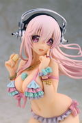 SoniAni Super Sonico The Animation 1/7 Scale Pre-Painted Figure: Super Sonico with Macaroon Tower thumbnail 7