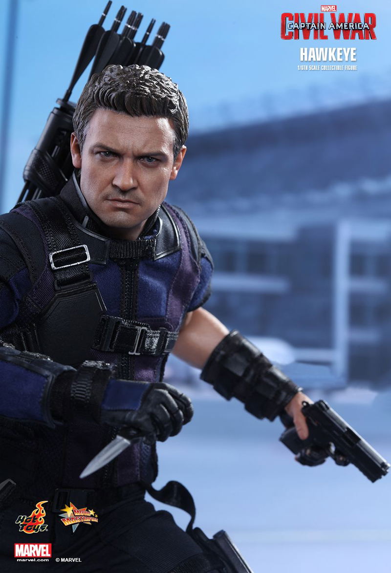 Captain America Civil War 1/6 Scale Collectible Figure: Hawkeye image 15