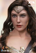 Batman v Superman Dawn of Justice 1/6 Scale Collectible Figure: Wonder Woman thumbnail 8