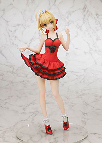 Fate/EXTRA CCC: Saber Crimson Modern Costume image 3
