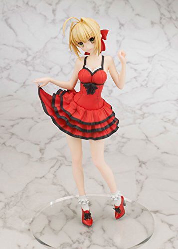 Fate/EXTRA CCC: Saber Crimson Modern Costume image 6
