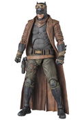 MAFEX Batman v Superman Dawn of Justice: Knightmare Batman thumbnail 1