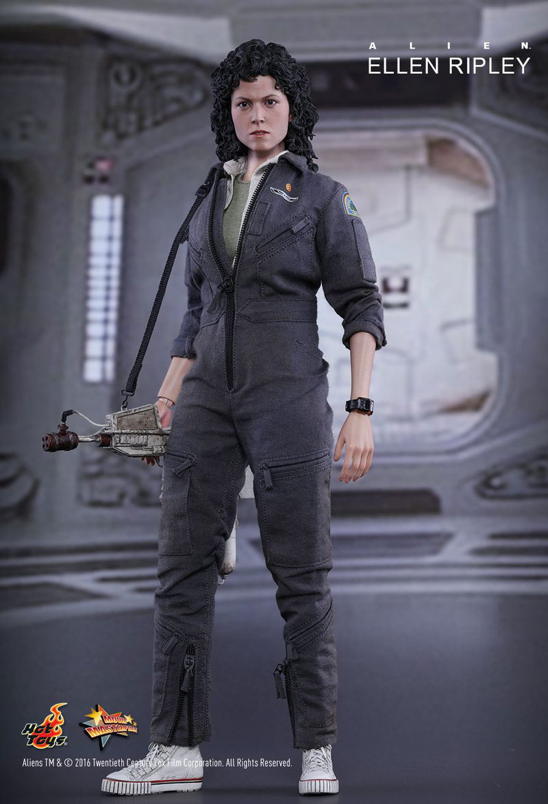 Alien 1/6 Scale Collectible Figure: Ellen Ripley image 4