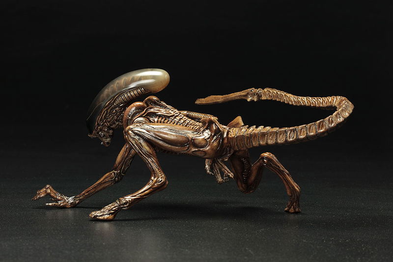 ARTFX+ Alien 3 1/10 Scale Pre-Painted Figure: Dog Alien image 5