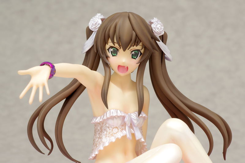 Infinite Stratos Dream Tech 1/8 Scale Figure: Huang Lingyin image 5