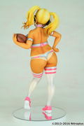 Super Pochaco 1/7 Scale Pre-Painted PVC Figure: Super Pochaco Lingerie Football Sunburn Ver. thumbnail 6