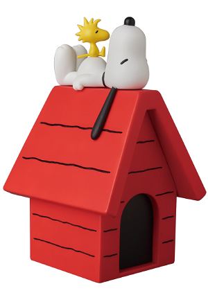 Vinyl Collectible Dolls Peanuts: Snoopy with Woodstock & Doghouse